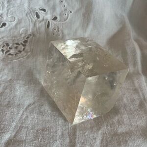 Quartz cube
